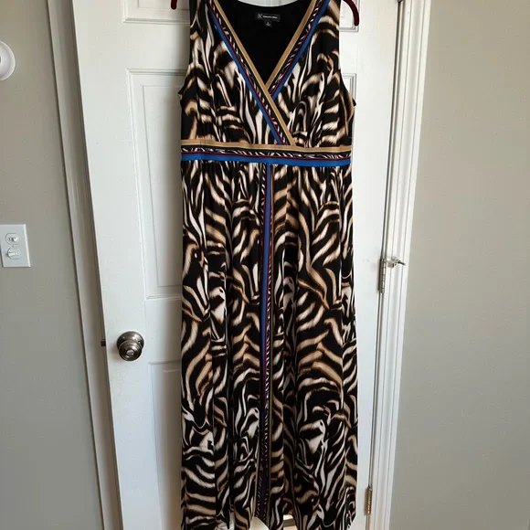 INC International Concepts Charcoal Top - Picture 1 of 2